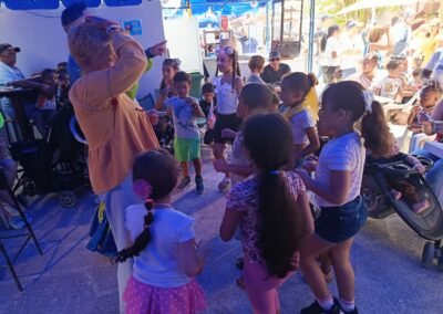 Payaso Azul y Ana Nora Calaza en el Pabellón Cuba